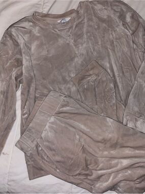 Cozy Neutral Plush Loungewear Set - Taupe